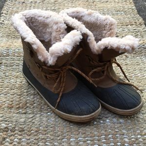 Lined duck boots